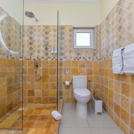 Villa Swiss Paradise With Private Pool Palm Beach Esterno foto