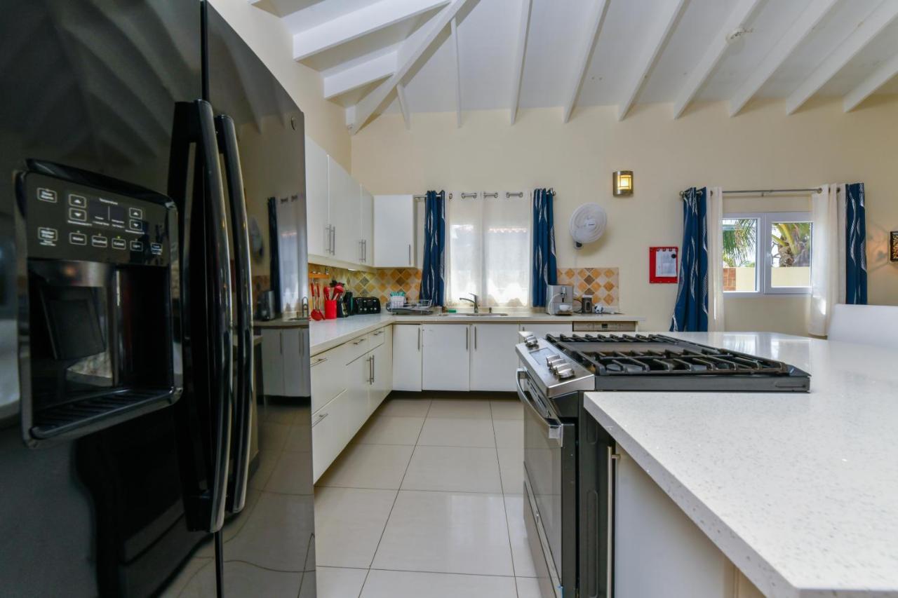 Villa Swiss Paradise With Private Pool Palm Beach Esterno foto