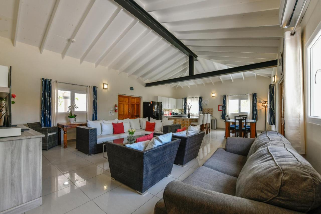 Villa Swiss Paradise With Private Pool Palm Beach Esterno foto