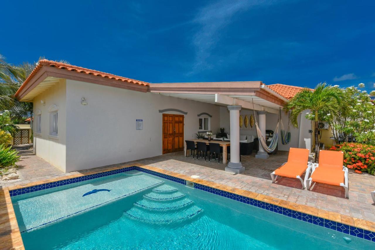 Villa Swiss Paradise With Private Pool Palm Beach Esterno foto