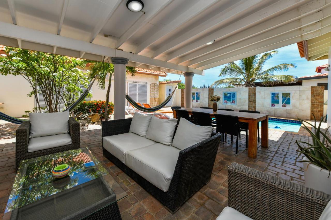 Villa Swiss Paradise With Private Pool Palm Beach Esterno foto