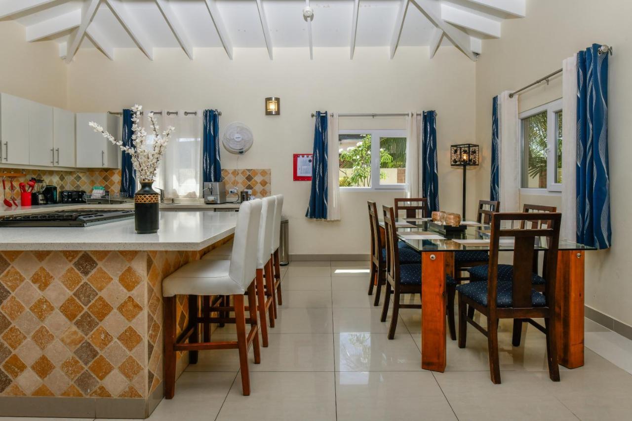 Villa Swiss Paradise With Private Pool Palm Beach Esterno foto