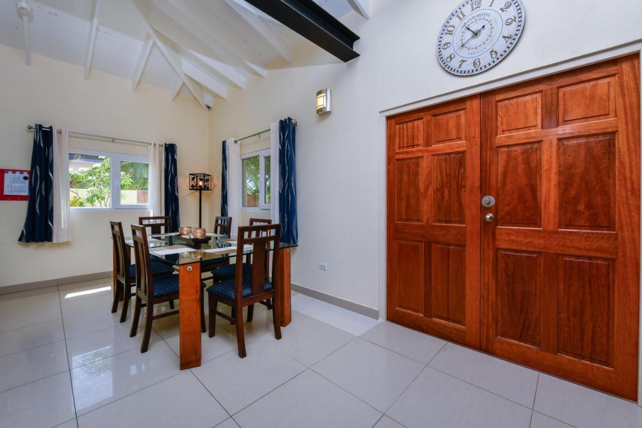 Villa Swiss Paradise With Private Pool Palm Beach Esterno foto