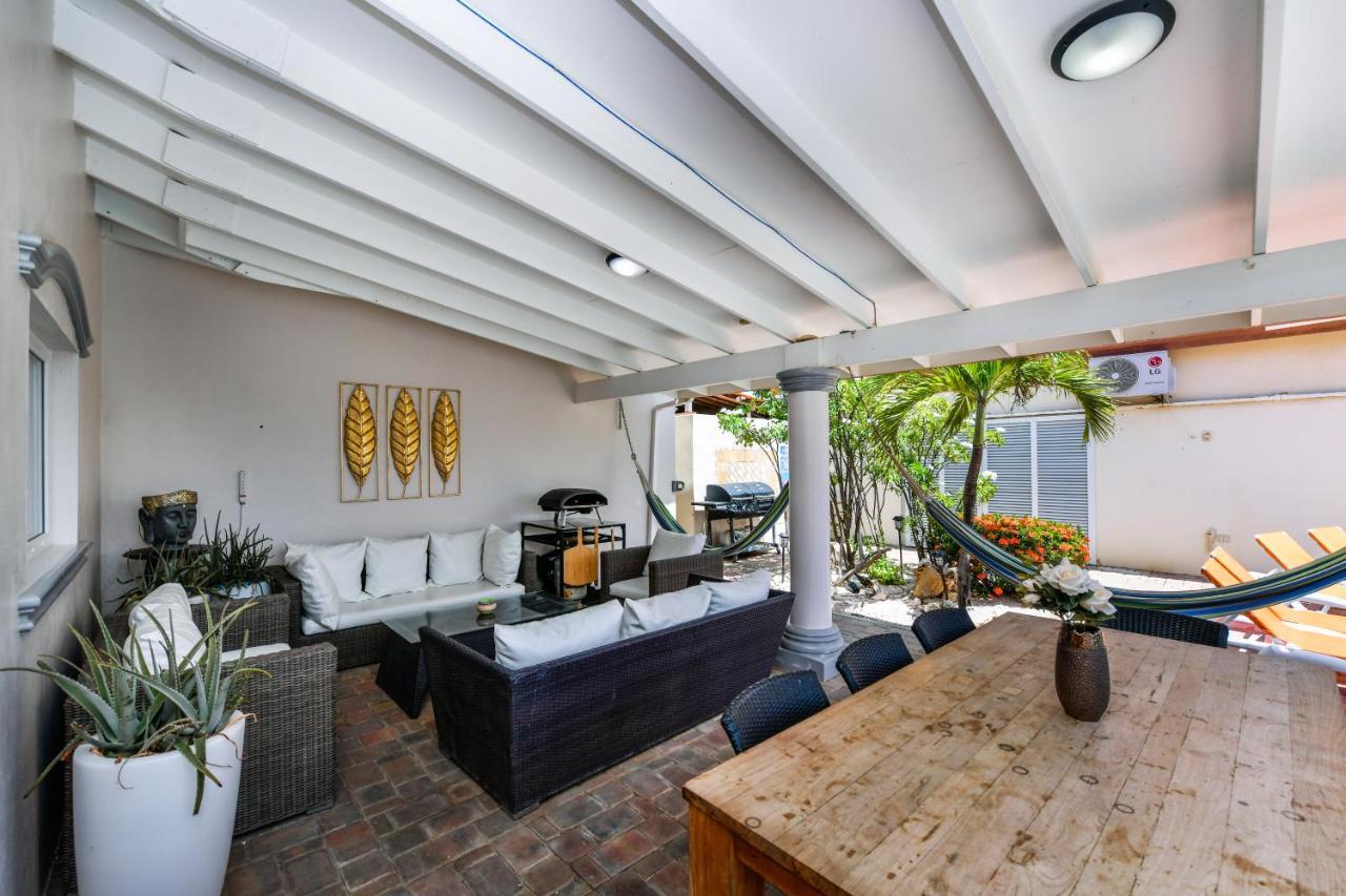 Villa Swiss Paradise With Private Pool Palm Beach Esterno foto